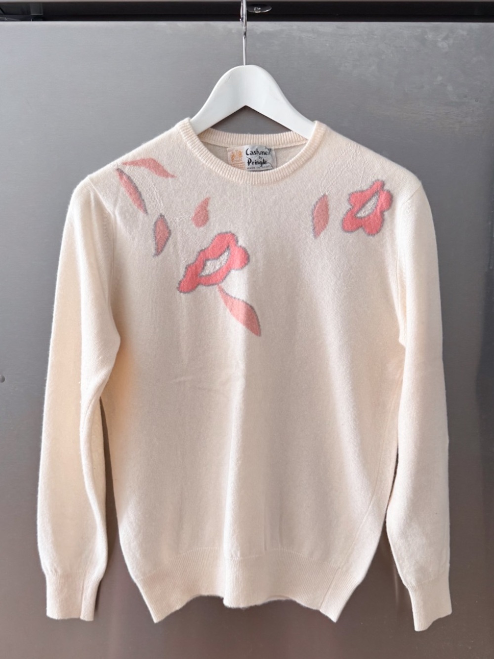Vintage 80s Pringle Scotland 100% Cashmere Intarsia Floral Knit Sweater 38 Cream